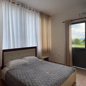  Hostal Internacional Albania